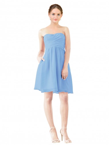Fournisseurs de Periwinkle Trapèze Sans bretelle Mousseline Courte Robes demoiselle d'honneur / Robes de cocktail